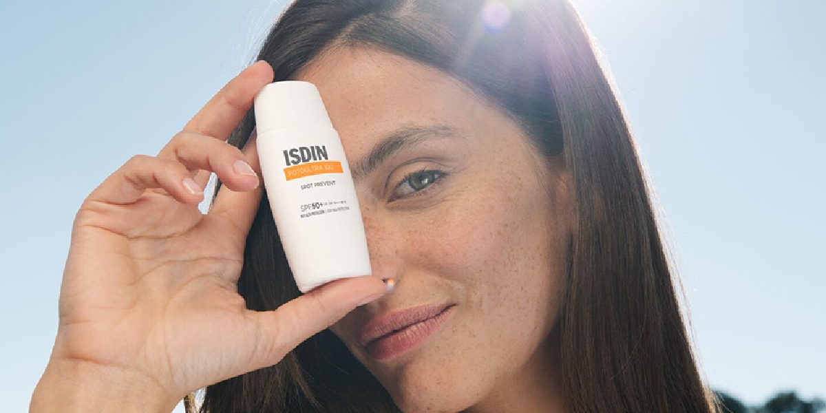 ضد آفتاب ضد لک رنگی ایزدین اسپات SPF50